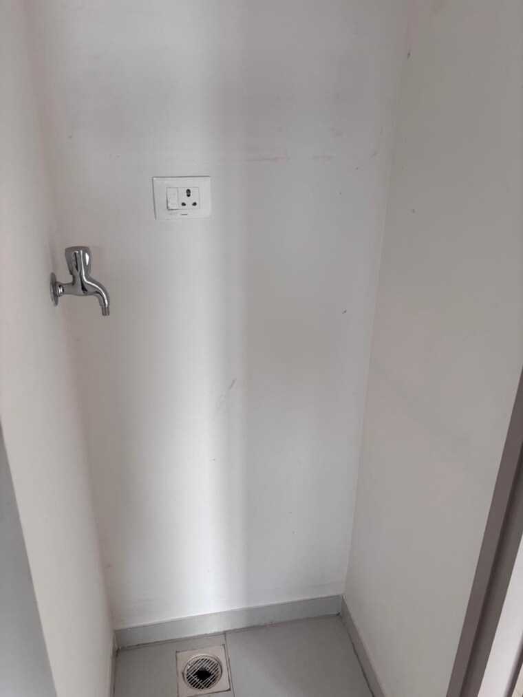 Room, ashar-axis 1 Bedroom 462 Sq.Ft. Apartment In Majiwada Thane 9533620