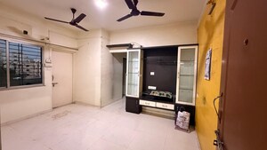Room in 5 BHK Villa at Mihan – for Rent