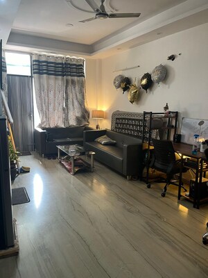 Gym in 2 BHK Builder Floor at Sector 43 – for Rent