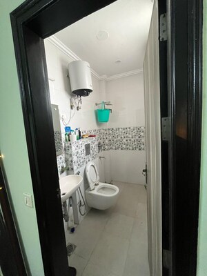 Bathroom in 2 BHK Builder Floor at Sector 43 – for Rent