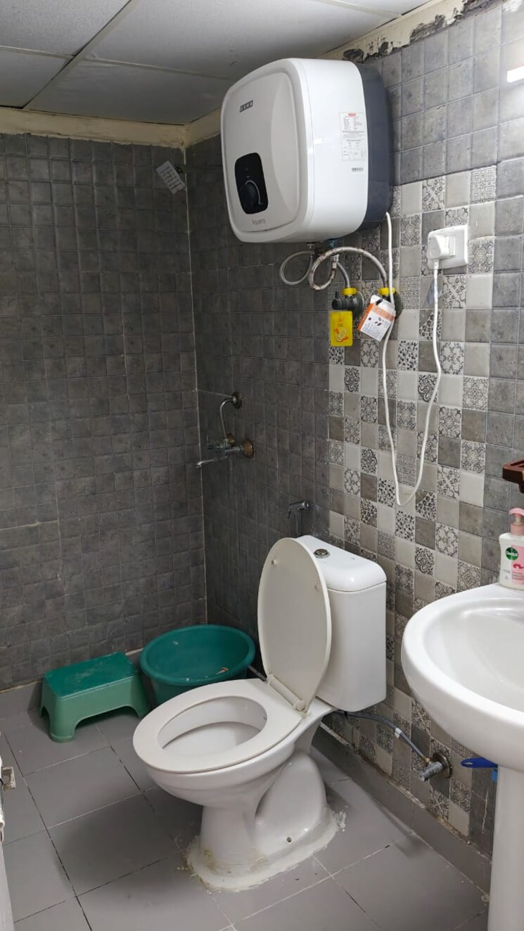Bathroom, gardenia-gateway 2 Bedroom 1265 Sq.Ft. Apartment In Sector 75 Noida 9533649