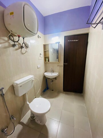 Bathroom in 2.5 BHK Apartment at Devika Skypers, Raj Nagar Extension – for Rent