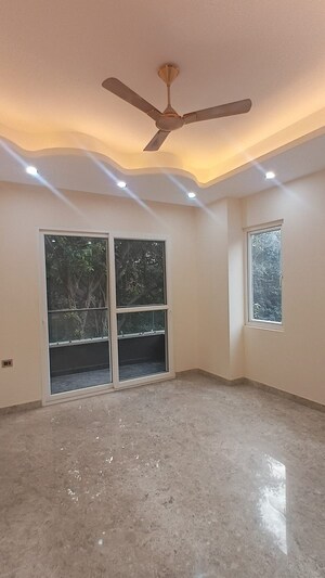 Room in 3 BHK Builder Floor at Kalkaji – for Sale