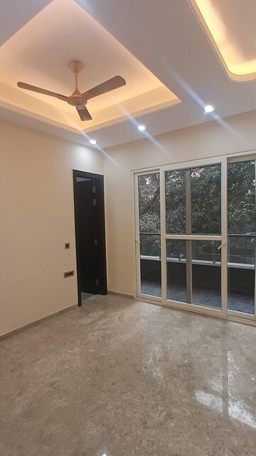 Room in 3 BHK Builder Floor at Kalkaji – for Sale