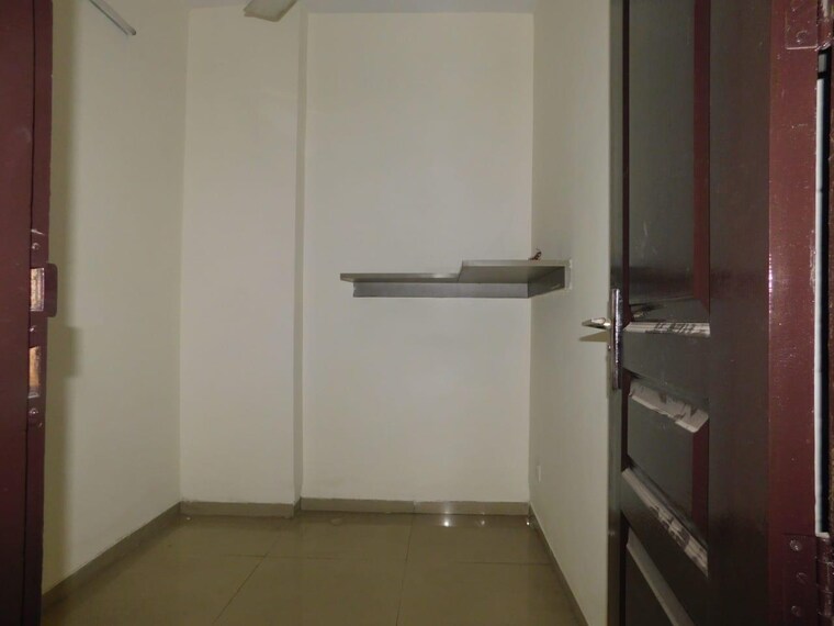 Bathroom, logix-blossom-county 2.5 Bedroom 1210 Sq.Ft. Apartment In Sector 137 Noida 9533672