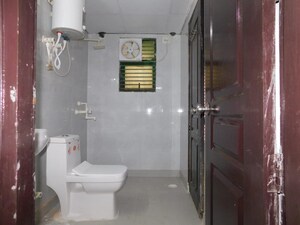 Bathroom in 2.5 BHK Apartment at Logix Blossom County, Sector 137 – for Sale