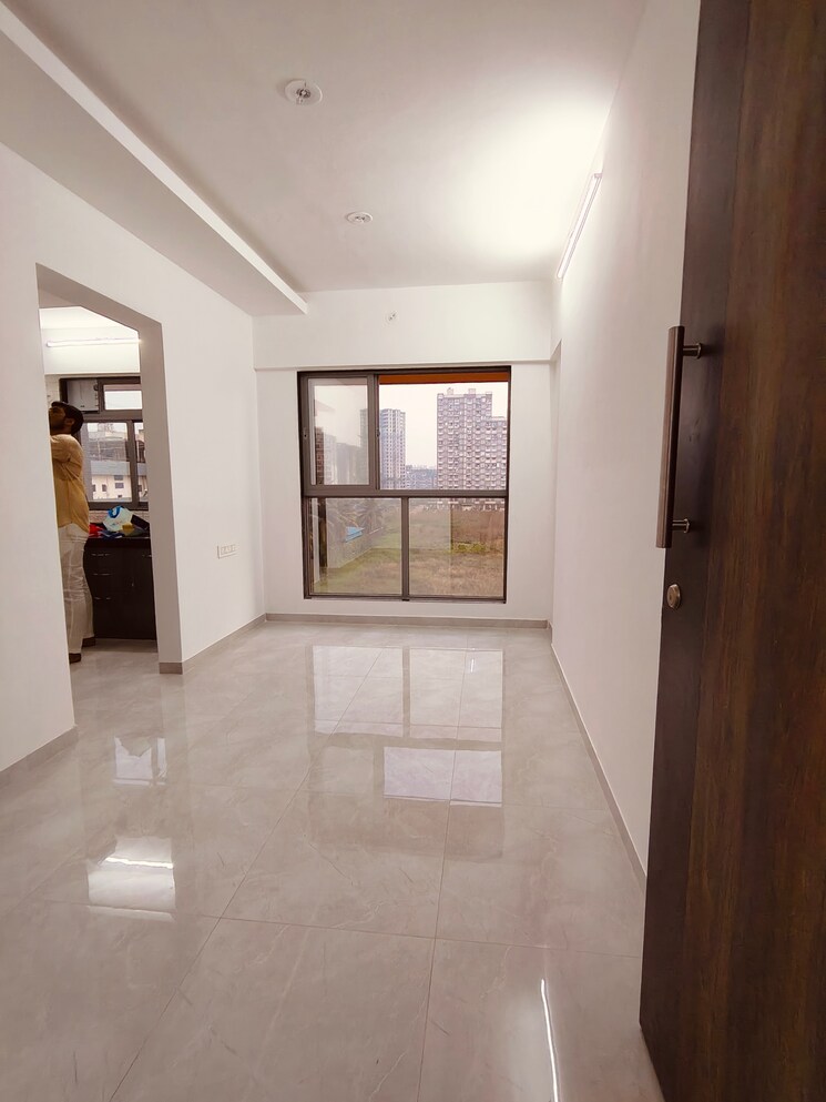Room, deep-heights 1 Bedroom 625 Sq.Ft. Apartment In Nalasopara West Palghar 9533671
