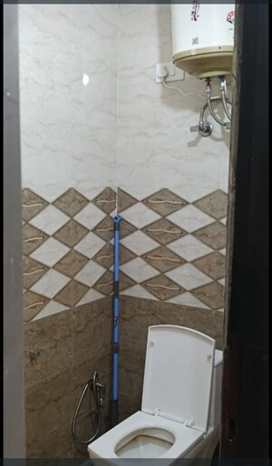 Bathroom in 2 BHK Builder Floor at RWA Residential Society Sector 46, Sector 46 – for Rent