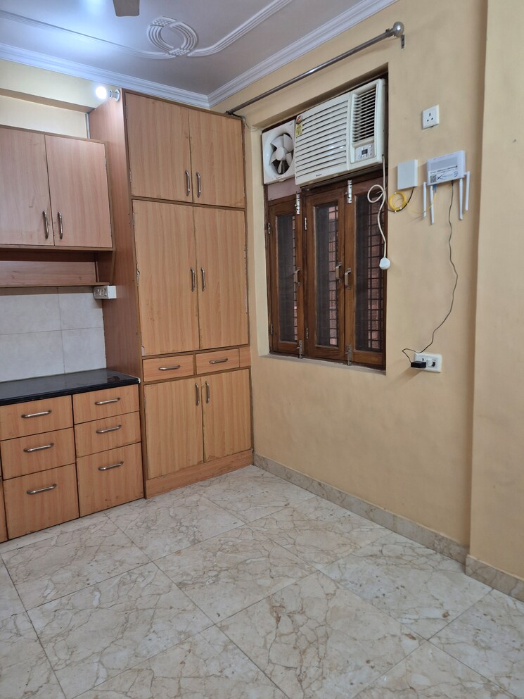 Kitchen, mayur vihar 1 RK 250 Sq.Ft. Builder Floor In Mayur Vihar Delhi 9533680