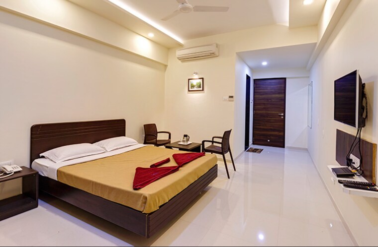 Bedroom, yashodham-complex 1 Bedroom 450 Sq.Ft. Apartment In Goregaon East Mumbai 9533686