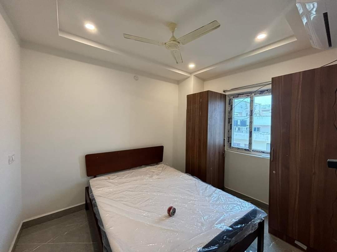 1 BHK + Extra Room Apartment For Rent in Kondapur 