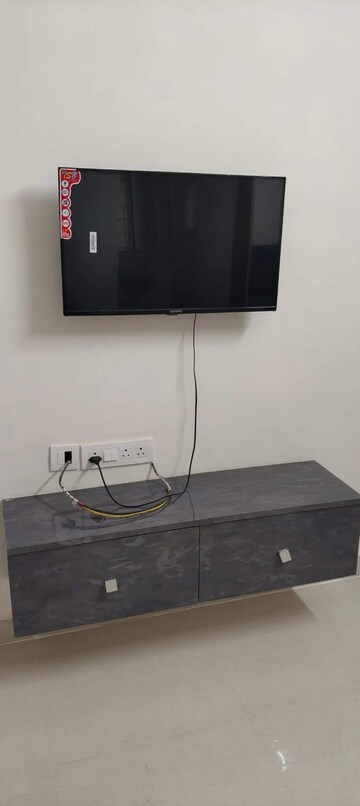 Furnished Amenities in 1 BHK Apartment at Kondapur – for Rent