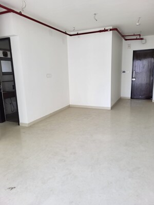 Room in 2 BHK Apartment at Dosti Eastern Bay, Wadala – for Rent