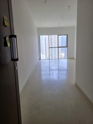 Room in 2 BHK Apartment at Dosti Eastern Bay, Wadala – for Rent