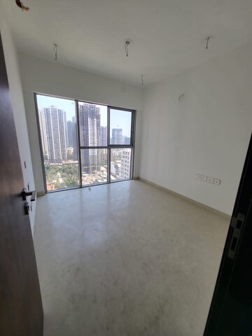Room in 2 BHK Apartment at Dosti Eastern Bay, Wadala – for Rent