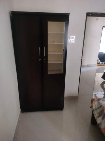Room in 1 BHK Apartment at Kondapur – for Rent