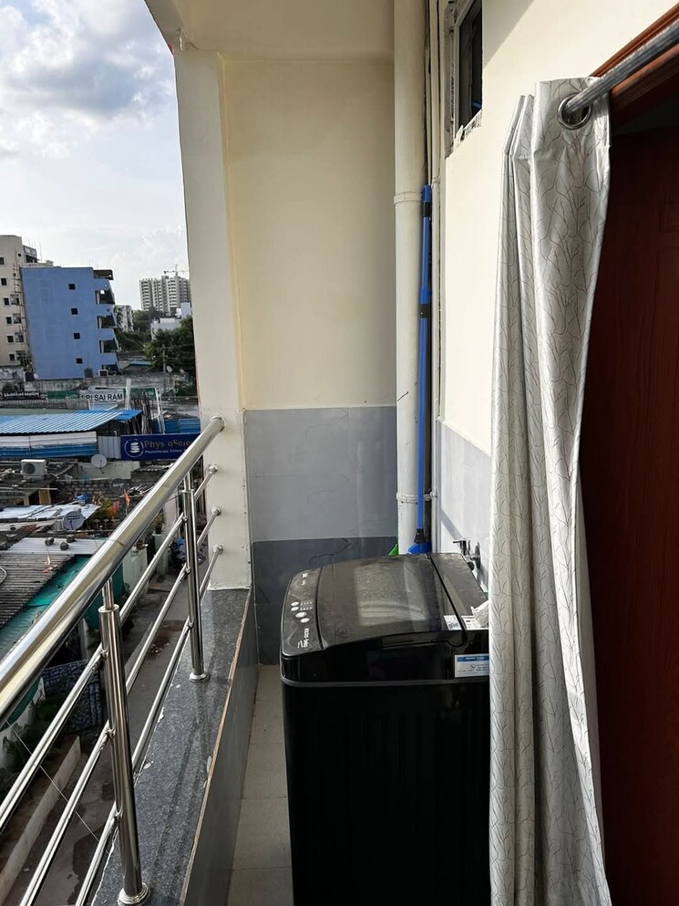 Balcony, kondapur 1 Bedroom 716 Sq.Ft. Apartment In Kondapur Hyderabad 9533733