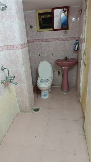 Bathroom in 1 BHK Apartment at Kondapur – for Rent