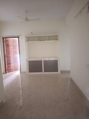 Room in 2 BHK Apartment at RK Residency Manikonda, Manikonda – for Rent