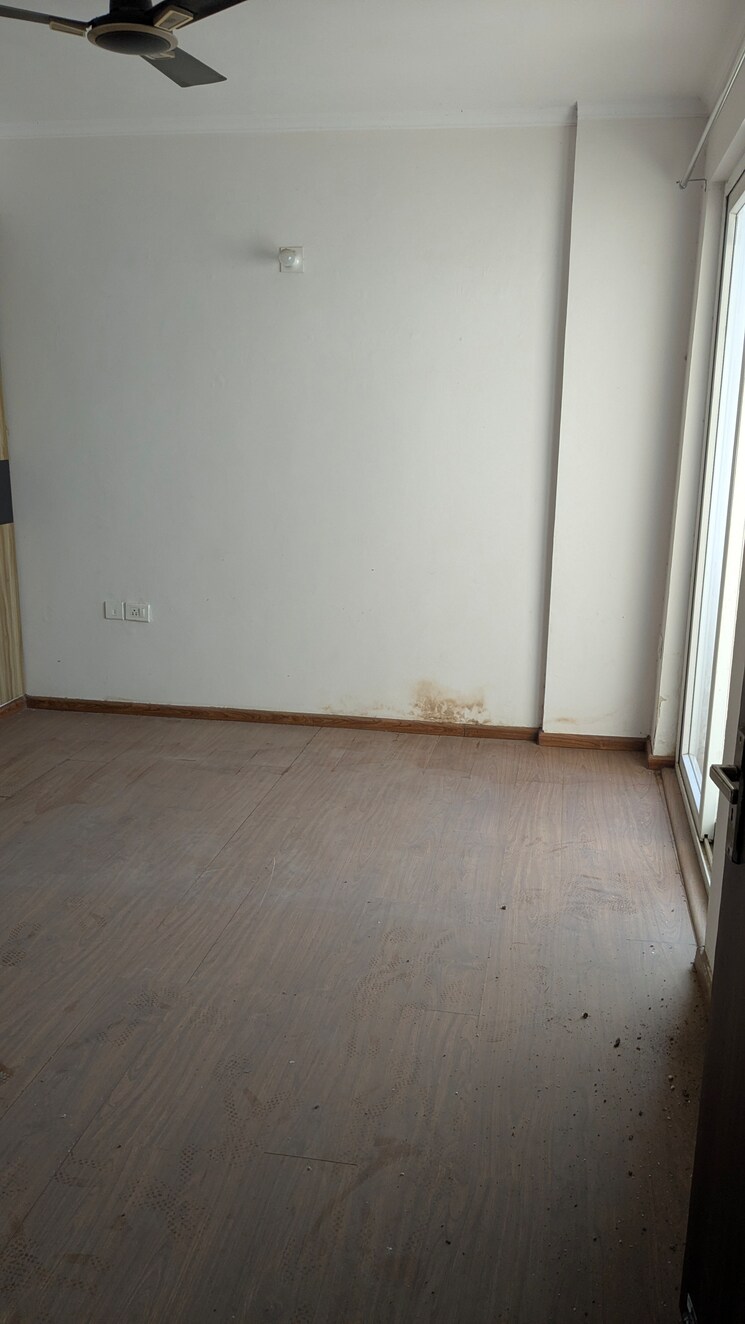 Room, amrapali-leisure-park 2.5 Bedroom 1225 Sq.Ft. Apartment In Amrapali Leisure Valley Greater Noida 9533769