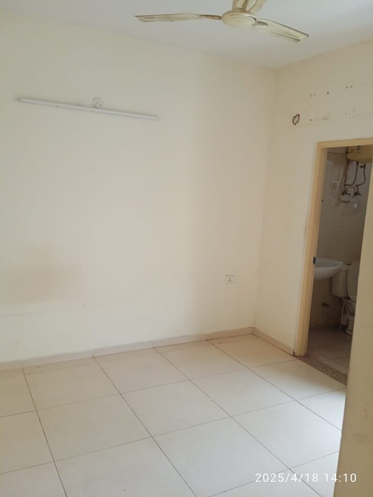 Room, pyramid-elite 2 Bedroom 673 Sq.Ft. Apartment In Sector 86 Gurgaon 9533806