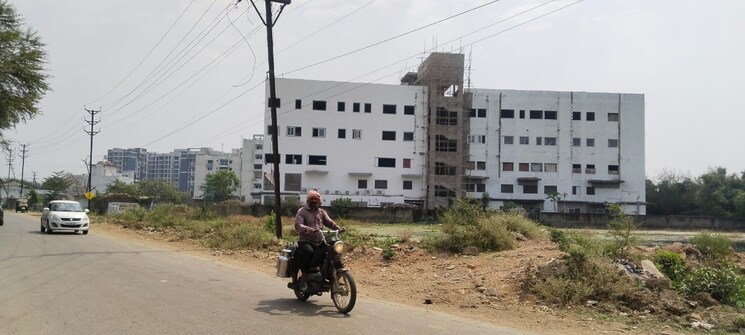  Parking, sarona Commercial Land 52000 Sq.Ft. In Sarona Raipur 9533829