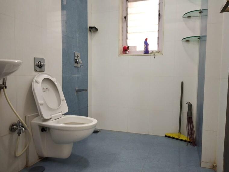 Bathroom, ashmita-apartments 3 Bedroom 1500 Sq.Ft. Apartment In Khar West Mumbai 9533837