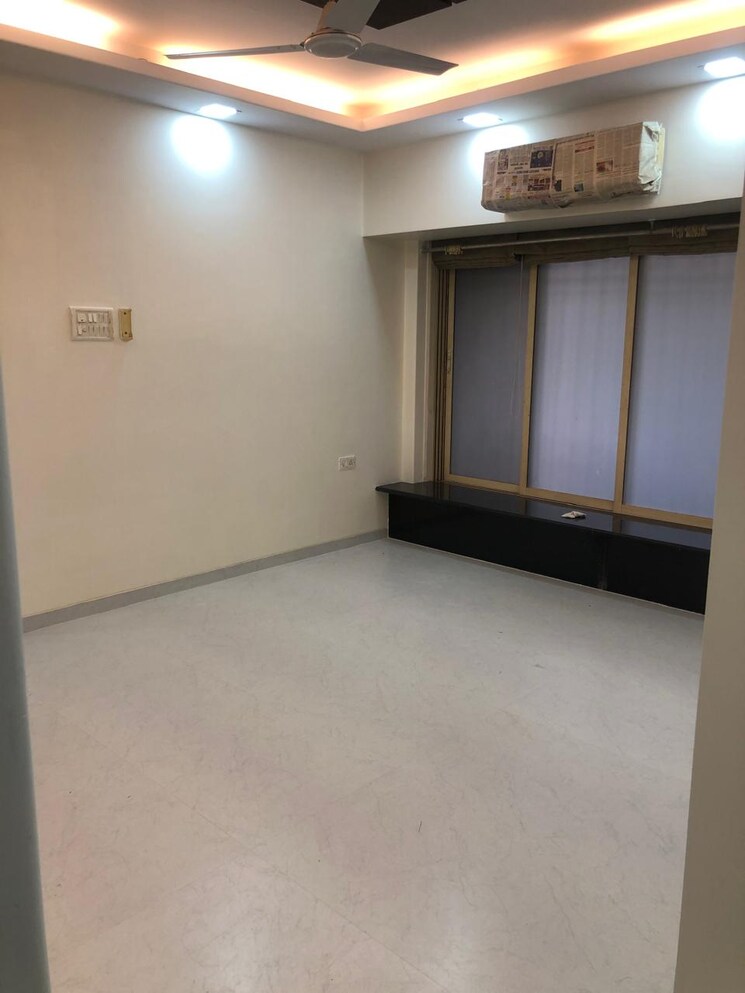 Room, prestige-court 3 Bedroom 1600 Sq.Ft. Apartment In Khar West Mumbai 9533858