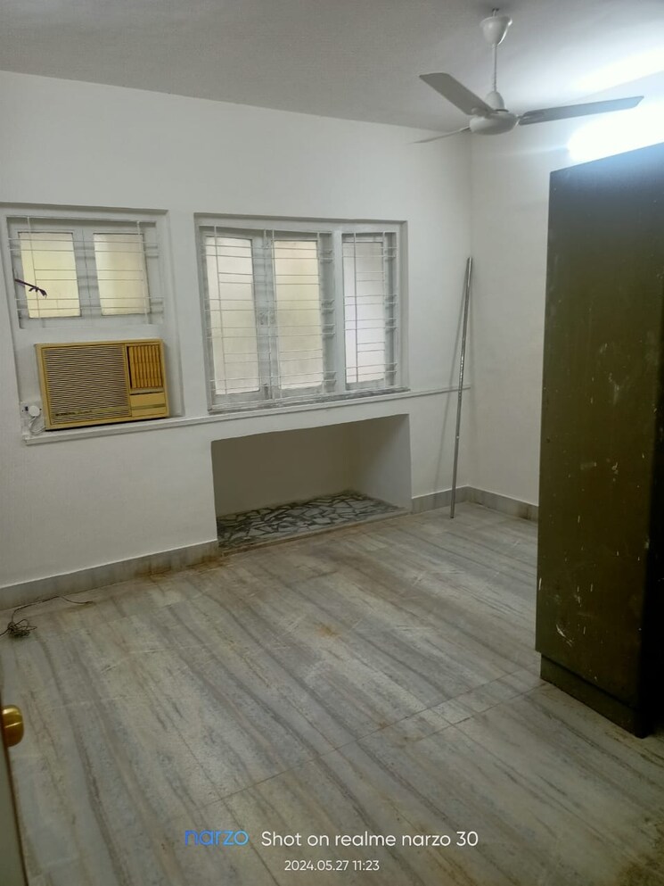 Room, santacruz west 3 Bedroom 1600 Sq.Ft. Apartment In Santacruz West Mumbai 9533901