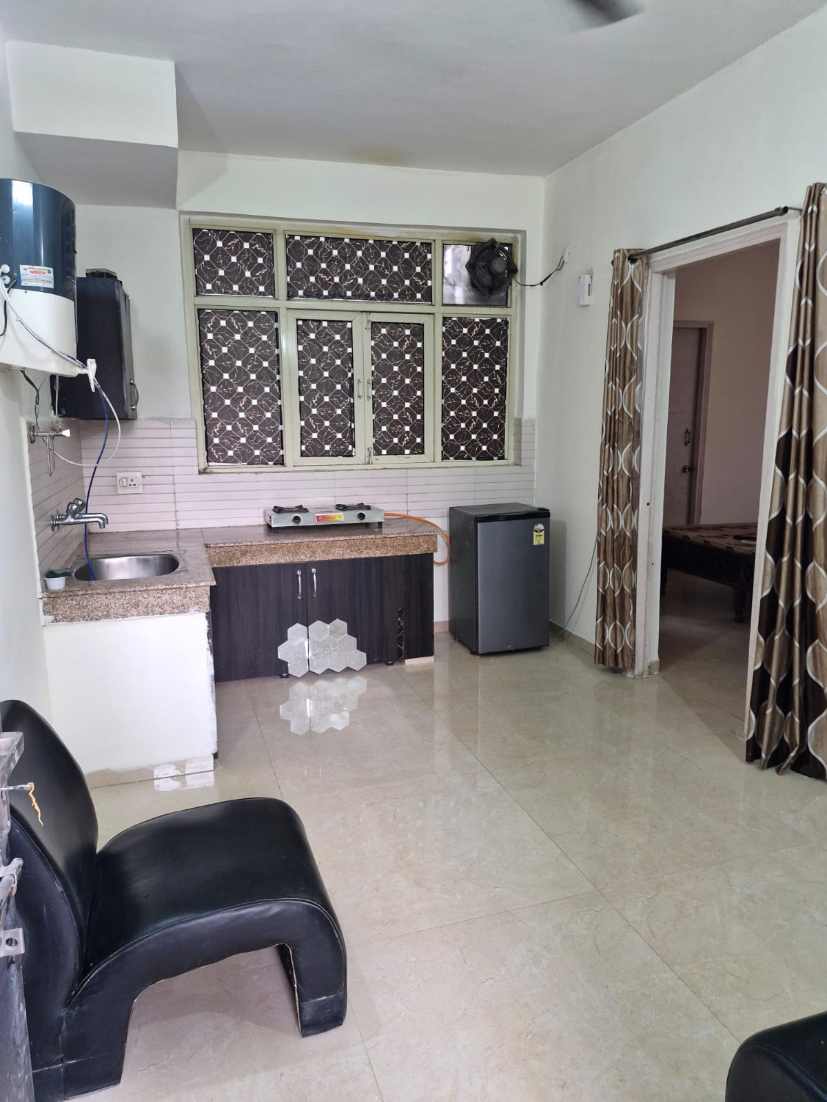 1 BHK + Extra Room 700 Sq.Ft. Apartment in NK Sharma Savitry Greens