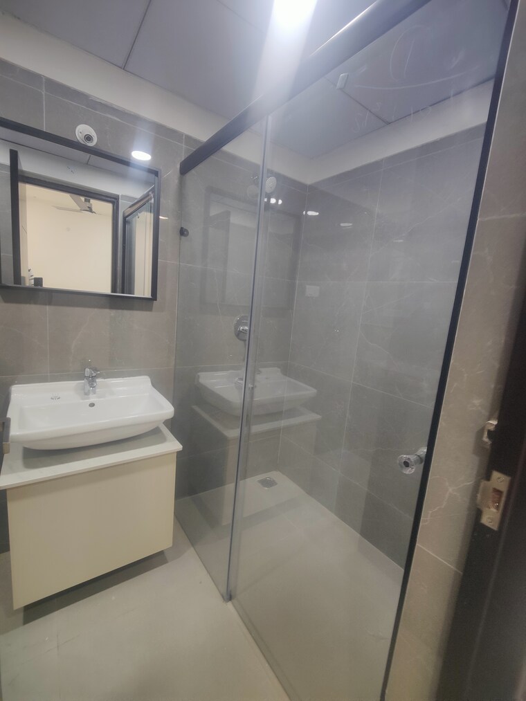 Bathroom, rajapushpa-provincia 3 Bedroom 2335 Sq.Ft. Apartment In Narsingi Hyderabad 9533923