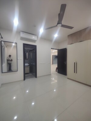 Room in 3 BHK Apartment at Rajapushpa Provincia, Narsingi – for Rent