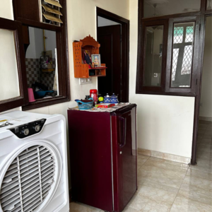 Team Area in 1 BHK Builder Floor at Malviya Nagar – for Rent