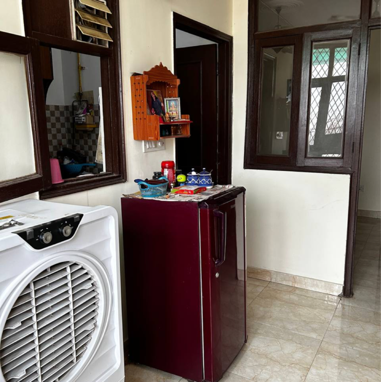 Team Area, malviya nagar 1 Bedroom 600 Sq.Ft. Builder Floor In Malviya Nagar Delhi 9533949