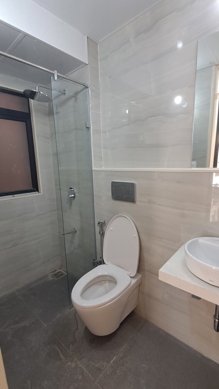 Bathroom, chandak-cornerstone 2 Bedroom 584 Sq.Ft. Apartment In Worli Mumbai 9533967