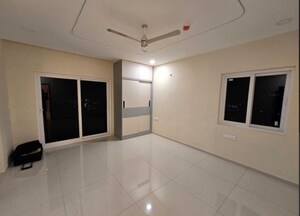 Room in 3 BHK Apartment at Rajapushpa Provincia, Narsingi – for Rent