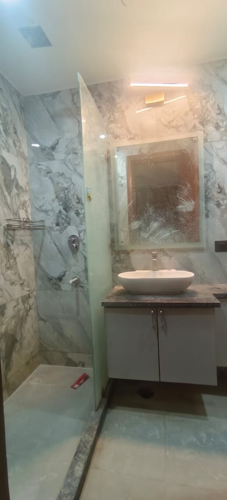 Bathroom, freedom fighters enclave 4 Bedroom 1800 Sq.Ft. Builder Floor In Freedom Fighters Enclave Delhi 9534011