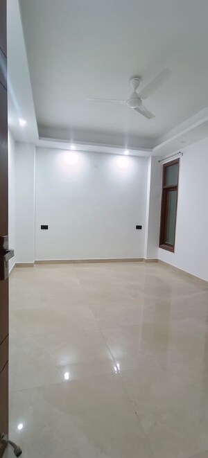 Room in 3 BHK Builder Floor at Freedom Fighters Enclave – for Rent
