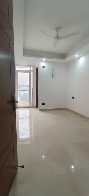 Room in 3 BHK Builder Floor at Freedom Fighters Enclave – for Rent