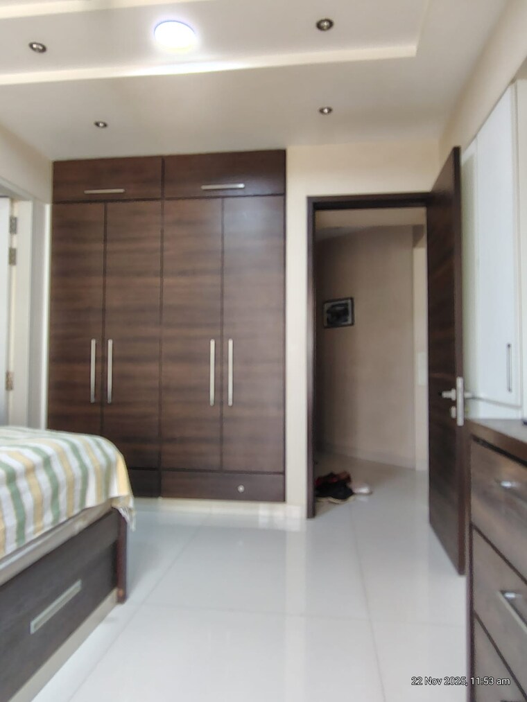 Room, squarefeet-grand-square 1.5 Bedroom 700 Sq.Ft. Apartment In Anand Nagar Thane 9534018