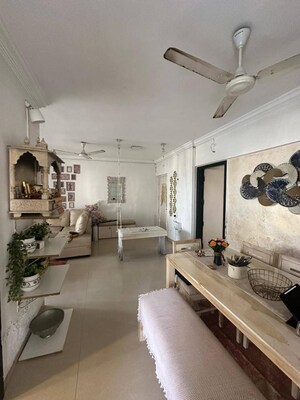 Dining area in 3 BHK Apartment at Khar West – for Rent