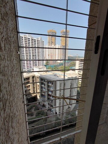 1 BHK Apartment For Rent in Lodha Amara, Kolshet Road