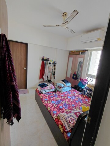 Bedroom in 1 BHK Apartment at Lodha Amara, Kolshet Road – for Rent