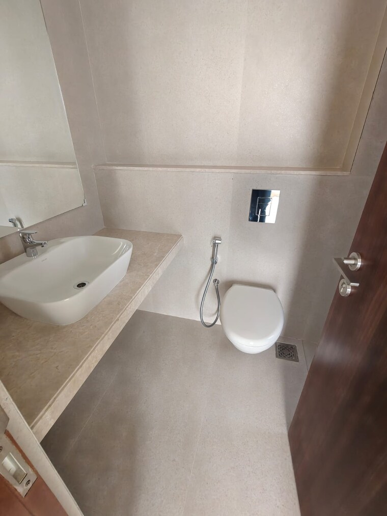 Bathroom, courtyard-by-narang-realty-and-the-wadhwa-group 2 Bedroom 830 Sq.Ft. Apartment In Pokhran Road No Two Thane 9534042