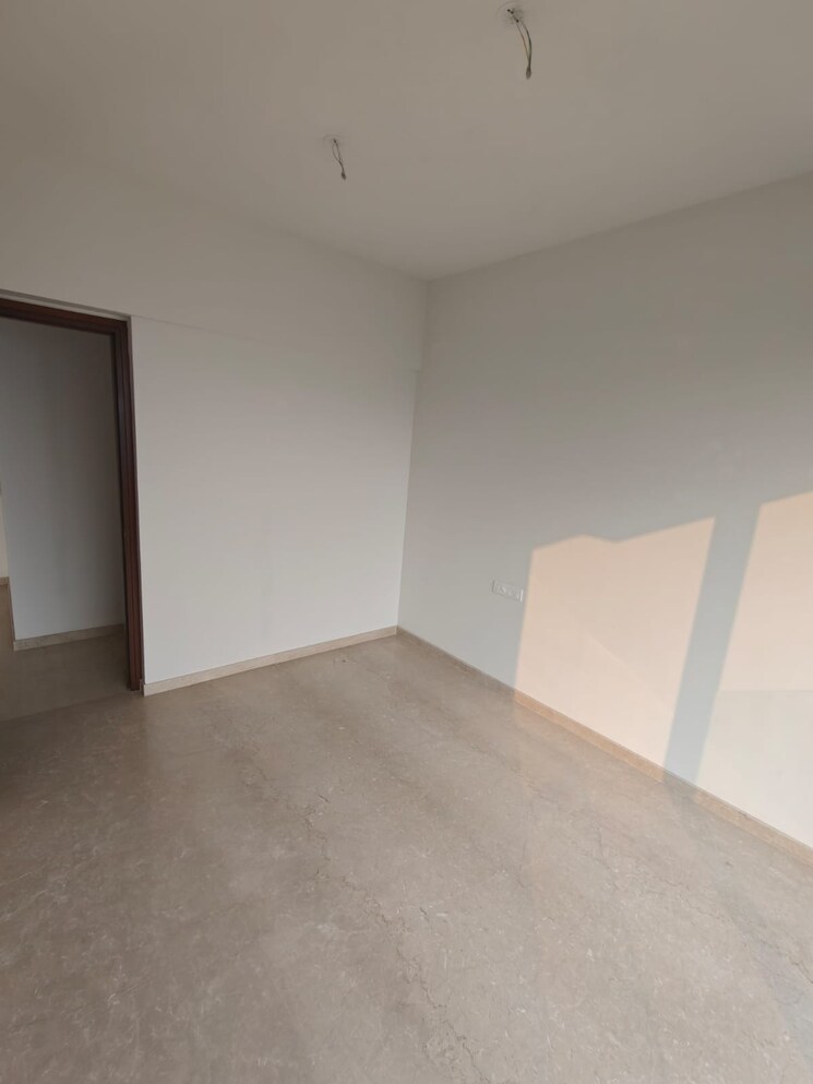 Room, courtyard-by-narang-realty-and-the-wadhwa-group 2 Bedroom 830 Sq.Ft. Apartment In Pokhran Road No Two Thane 9534042