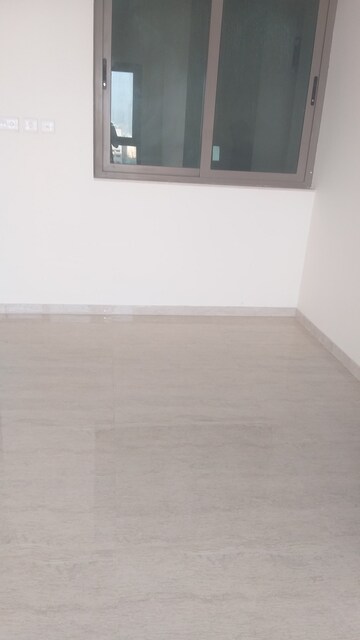 Room in 2 BHK Apartment at Sheth Auris Serenity Tower 1, Malad West – for Rent