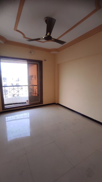 Furnished Amenities in 3 BHK Apartment at Agarwal And Doshi Complex, Vasai West – for Rent