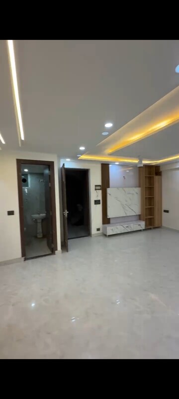 3 BHK Builder Floor For Sale in Ultima 107, Sector 104