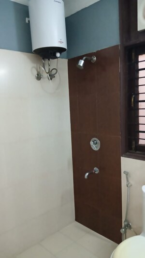 Furnished Amenities in 2 BHK Independent House at Sector 4 – for Rent