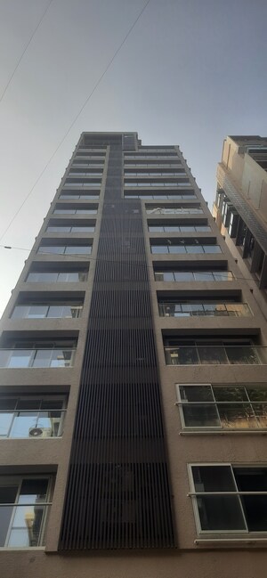 3 BHK Apartment For Rent in Khar West